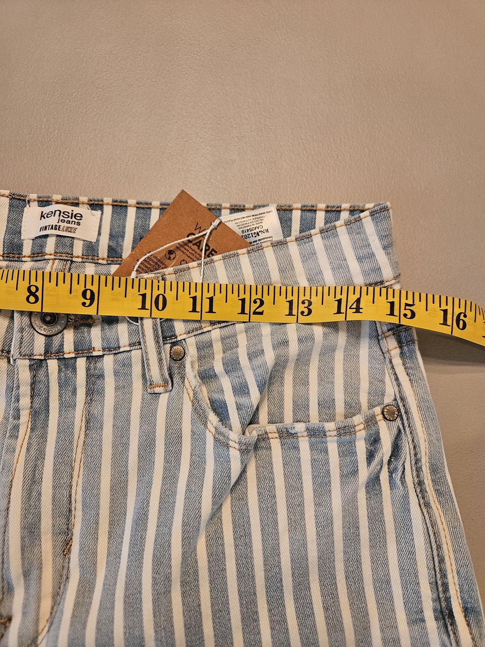 Kensie Vintage Luxe The Ella Blue and White Striped Straight Leg Jeans Size 6 - Picture 5 of 9